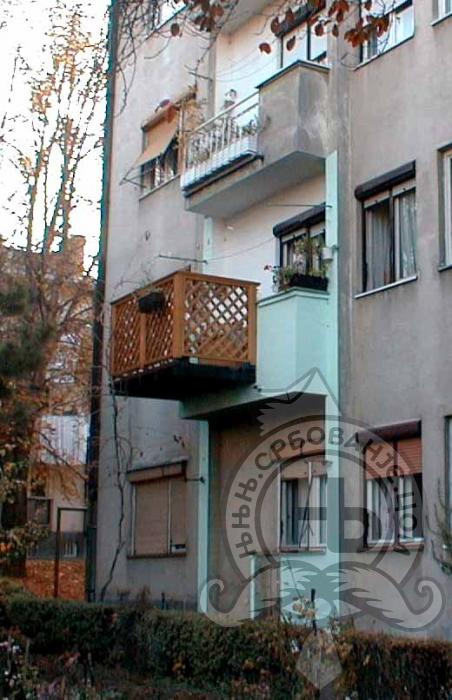 србовање: Ko sme da stane na ovaj balkon?
